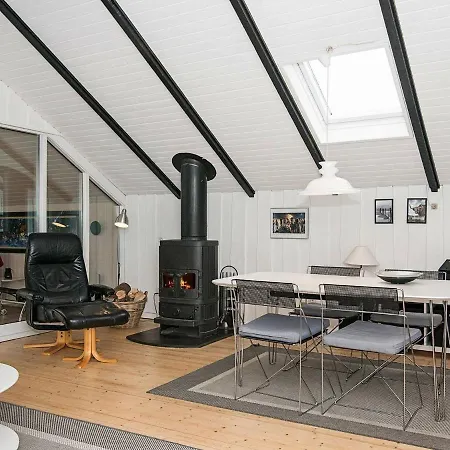 Holiday home 4 Person Holiday In Esbjerg V Hjerting