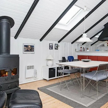 4 Person Holiday In Esbjerg V